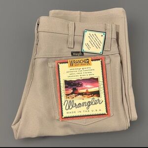 Wrangler Wrancher Men's Tan Khaki Dress Jeans Wrinkle Resistant 32 x 34